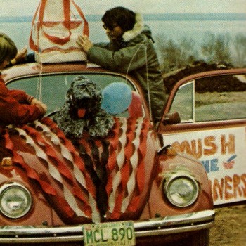 Ray Beier and Rick Wallin add the final touches to their car