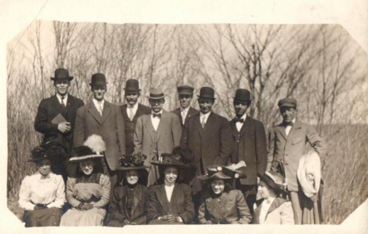 Duluth Hat Family Postcard