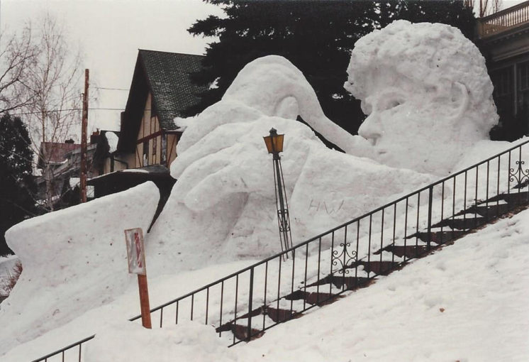Video Archive Harry Welty S 1993 Bill Clinton Snow Sculpture