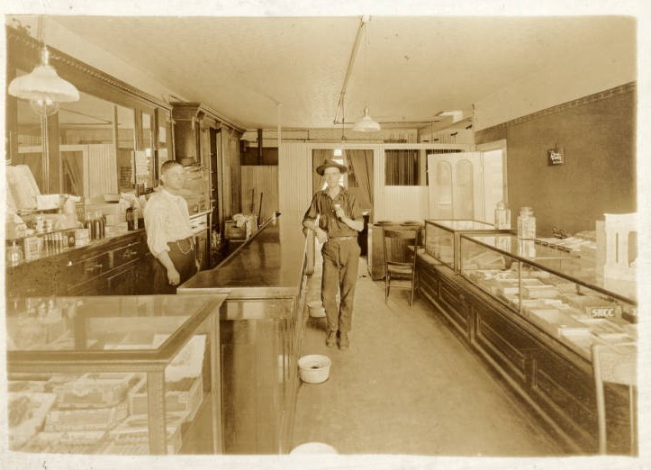 Whitefront Saloon