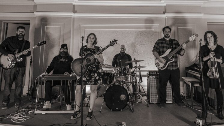 Breanne Marie & The Front Porch Sinners photo by Ben Anderson