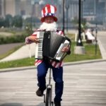 Hauliwood Dreams – “Finns in America”