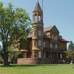 Fairlawn Exterior